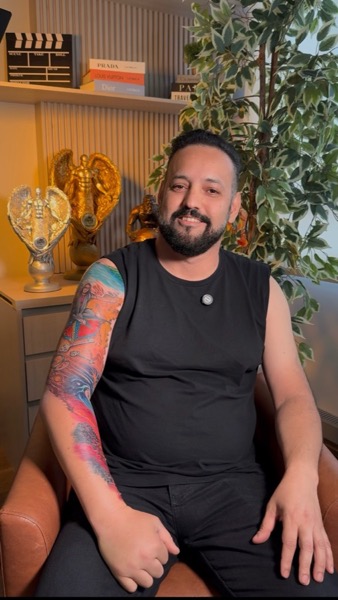 Cliente com tatuagem